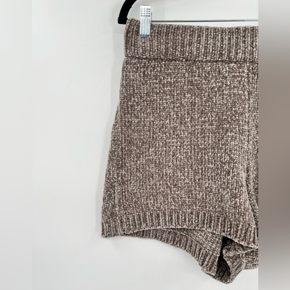 Majorelle REVOLVE Denitza Shorts Chenille High Rise Waisted Fawn Taupe Large - Picture 12 of 16
